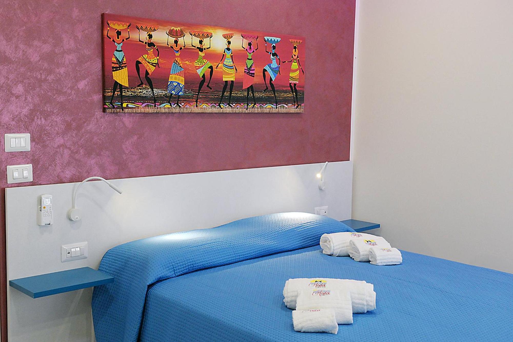 B&B Aida Rooms เชฟาลู ภายนอก รูปภาพ