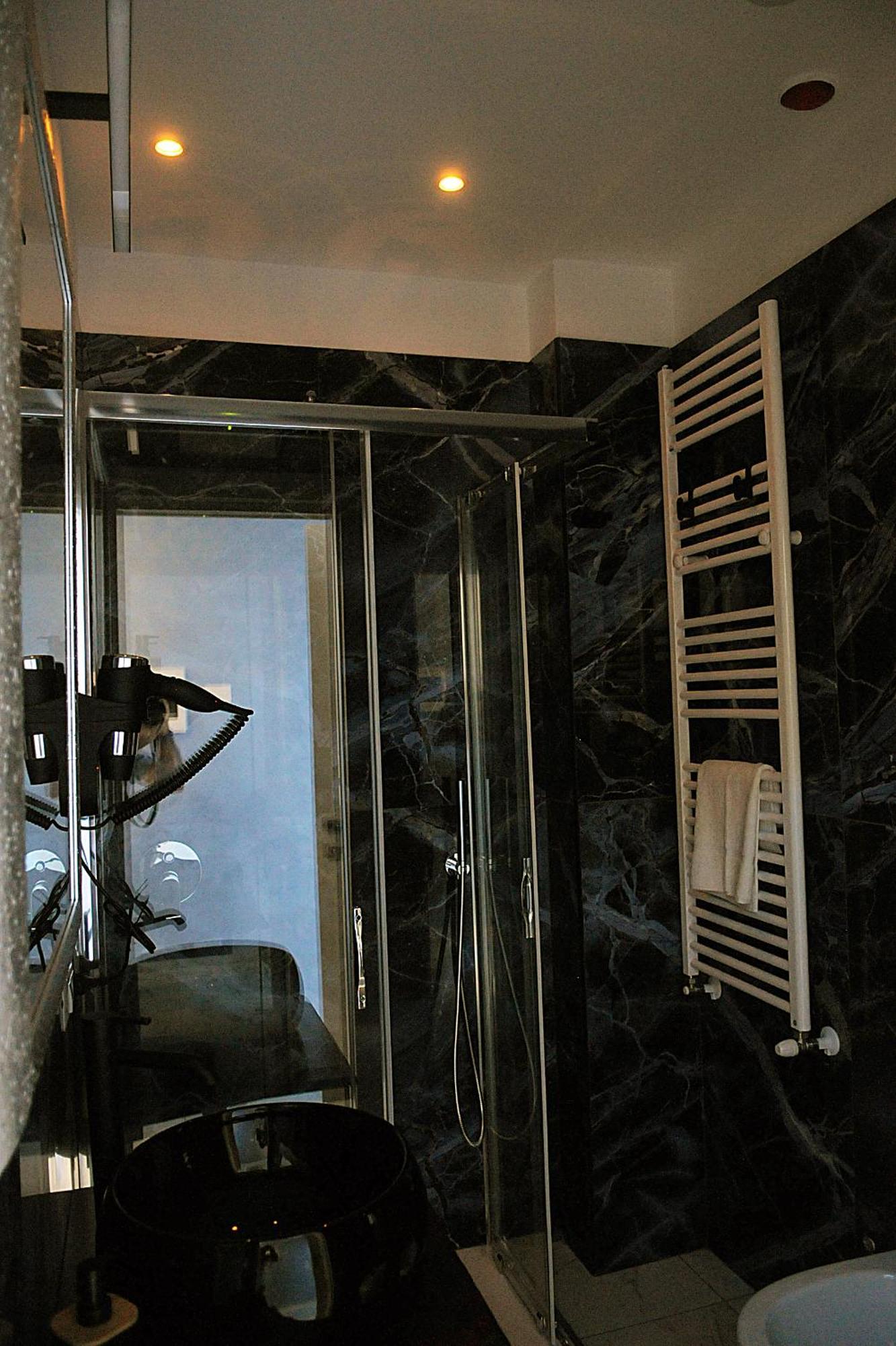 B&B Aida Rooms เชฟาลู ภายนอก รูปภาพ