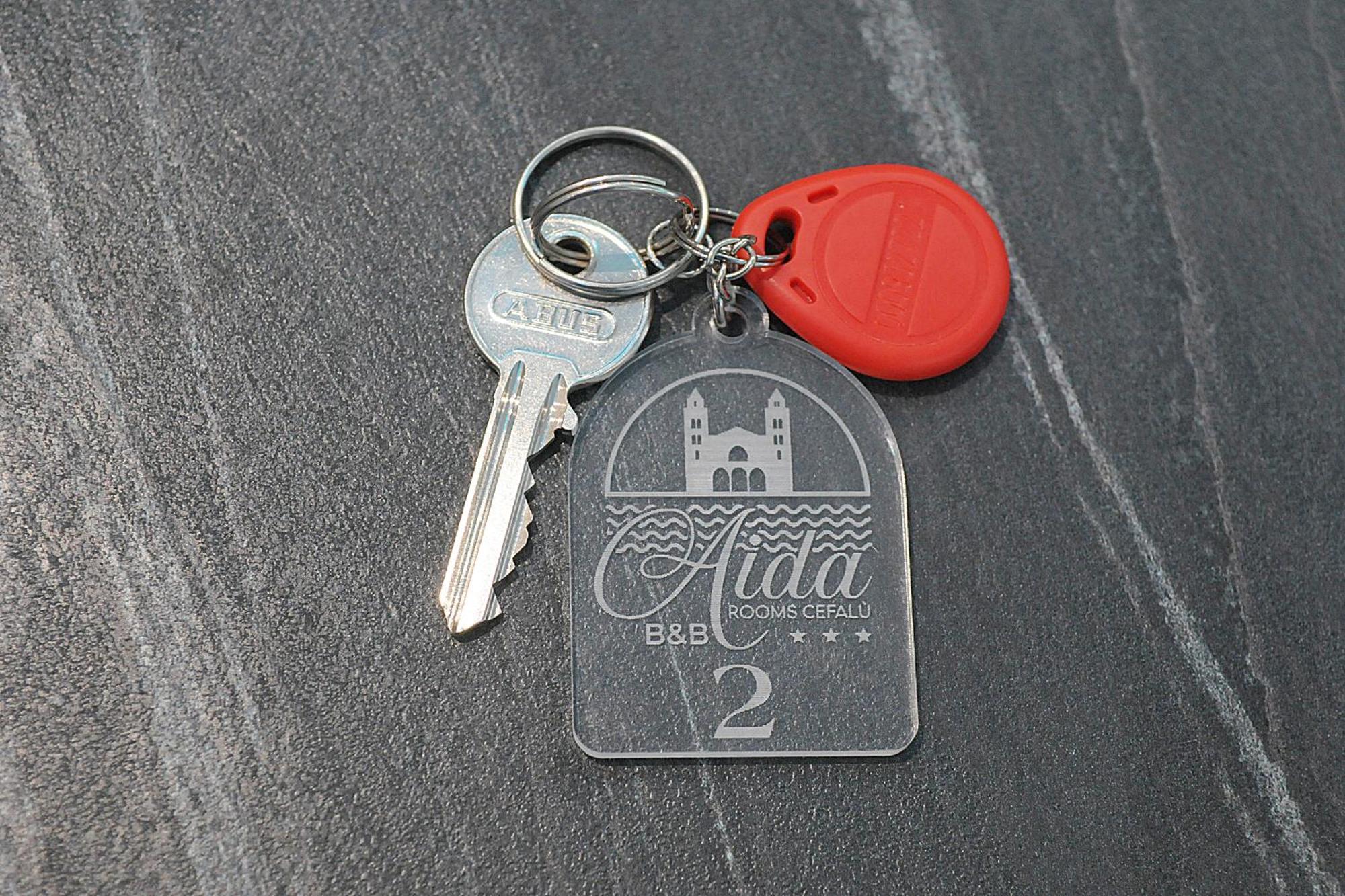 B&B Aida Rooms เชฟาลู ภายนอก รูปภาพ